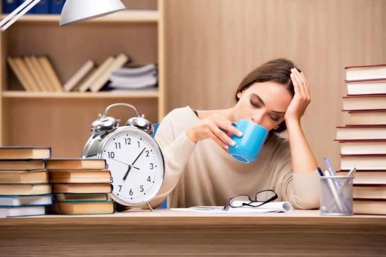 Buồn ngủ nhiều vào ban ngày cảnh báo bệnh gì?