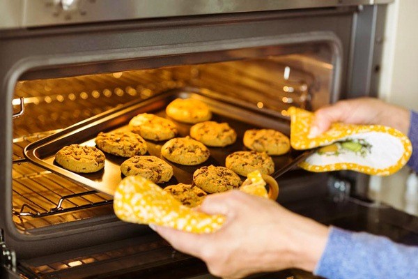 Nhiệt độ và thời gian nướng cụ thể của các loại thức ăn trên lò nướng chuẩn nhất