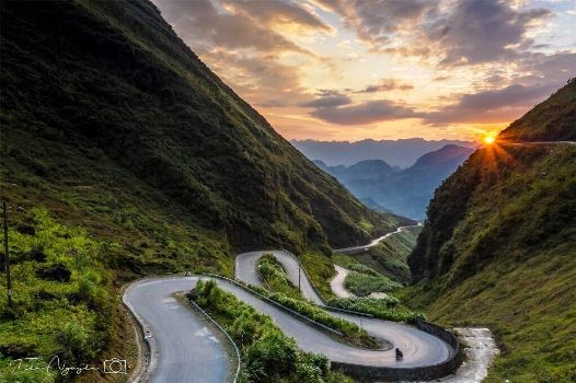 Top 10 picturesque roads in Vietnam that everyone wants to visit once
