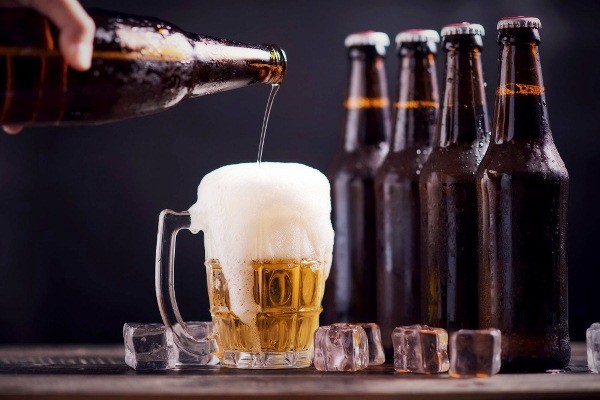 Những điều cấm kỵ khi uống bia trong mùa nóng dễ gây đột tử