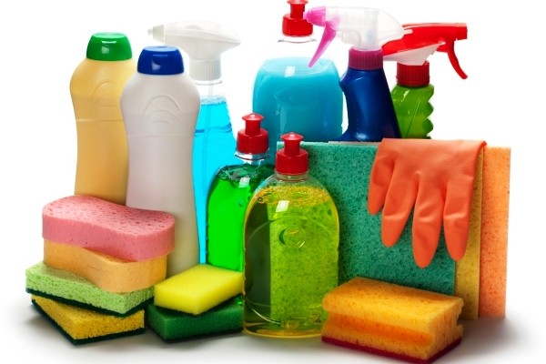 8 sản phẩm tẩy rửa tuyệt đối không bao giờ trộn chung với nhau