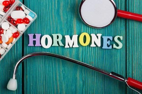 Hormone là gì - Hormone ảnh hưởng đến làn da như thế nào