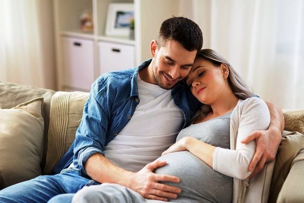 Khi mang thai quan hệ có nguy hiểm không? Cách quan hệ an toàn khi mang thai