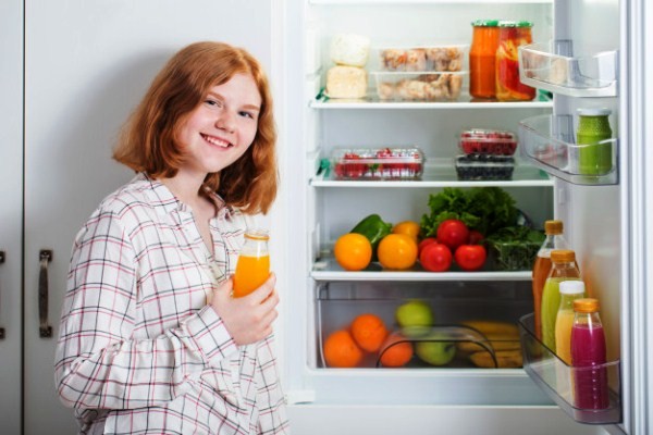 Nước, rau, trà và thịt để qua đêm, cái nào ăn được? Thức ăn chín để trong tủ lạnh được bao lâu?