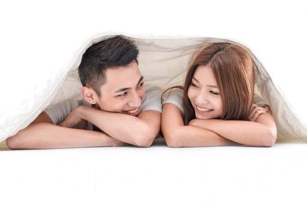 Muốn vợ chồng hạnh phúc, nên làm 9 điều này trước khi đi ngủ