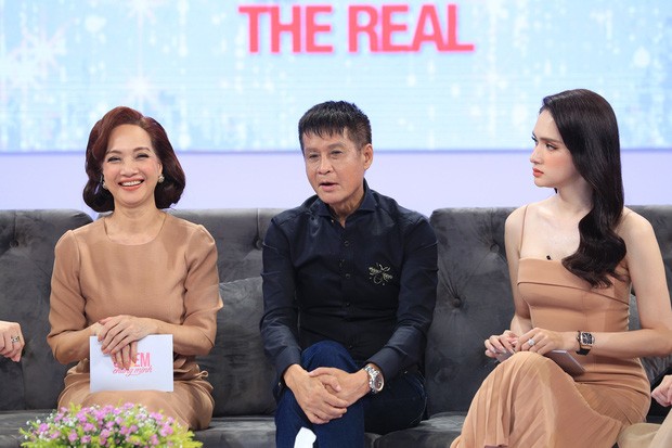 Hương Giang liên tục phản ứng trước những quan điểm của đạo diễn Lê Hoàng.