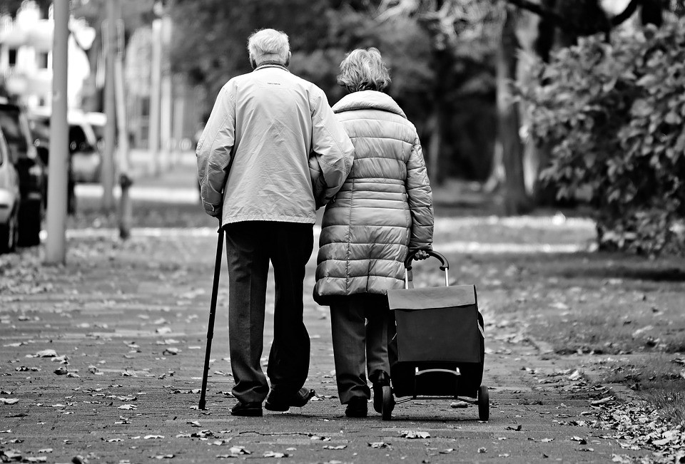 Vợ chồng tuổi trung niên có 3 thứ còn quan trọng hơn tình yêu - Đó là gì?