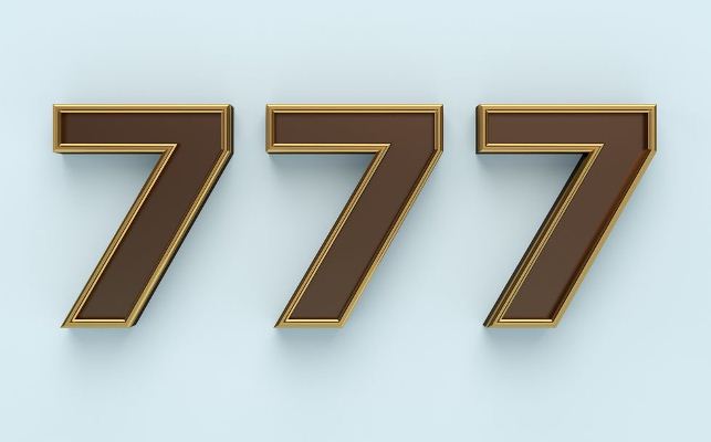 777 là gì? Giải mã ý nghĩa của số 777 trong phong thủy và tình yêu