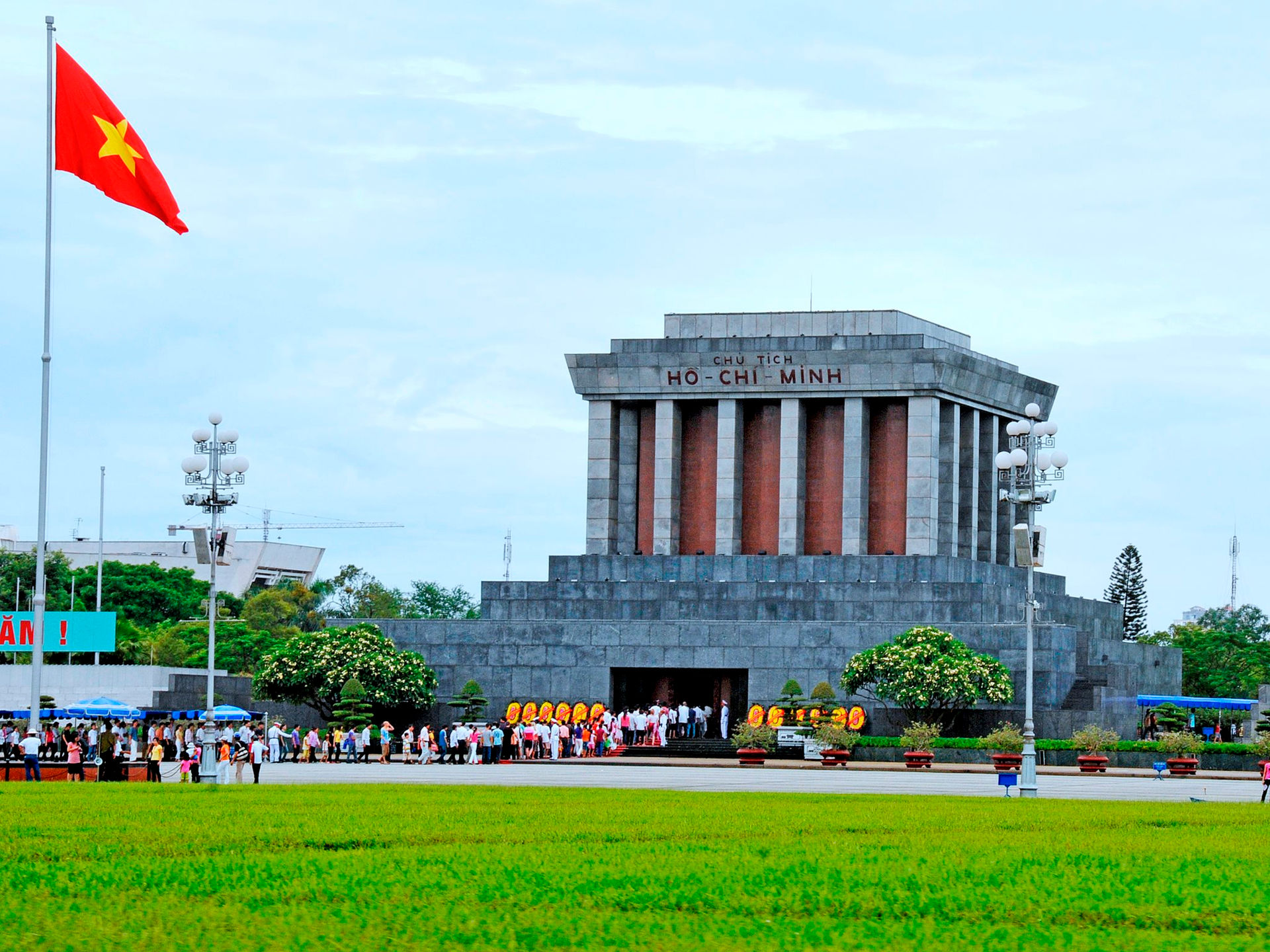 Lăng Bác Hồ vào buổi sáng