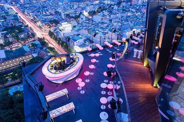 Top 6 Sky bar view đẹp và hot nhất thành phố hoa lệ Sài Gòn
