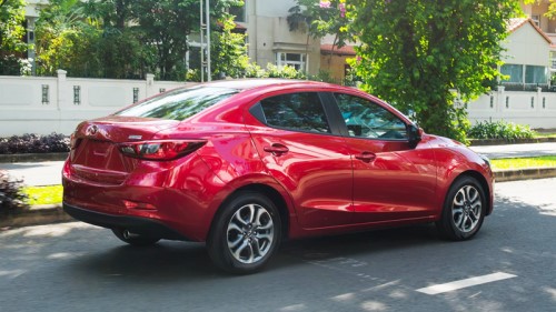Review Xe Mazda 2 - Hình ảnh và đánh giá thực tế sử dụng