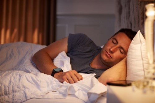 Hiện tượng giật mình khi ngủ - Nguyên nhân và cách phòng tránh