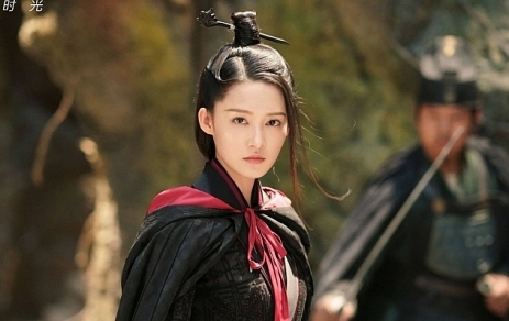 Lý Thấm đẹp không góc chết sánh vai cùng Tần Hạo trong " Cẩm Tú Nam Ca"