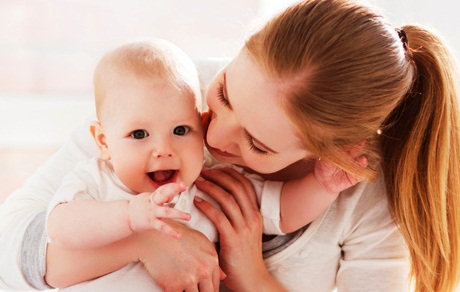 Top 10 lầm tưởng và sự thật về nuôi con bằng sữa mẹ bạn nên biết