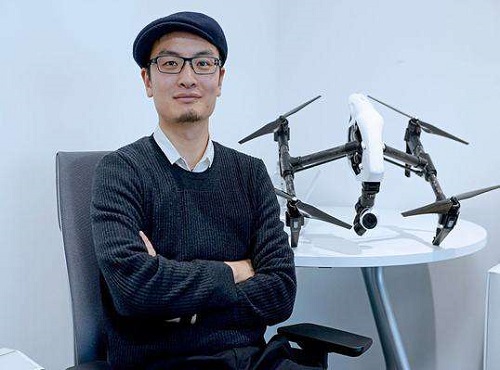 Từ thanh niên mê ‘bay’ đến tỷ phú drone đầu tiên trên thế giới: Gây dựng đế chế tỷ đô từ đam mê vật thể bay ngày bé